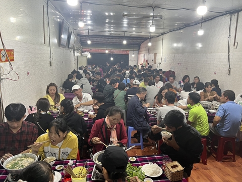 hình ảnh quán trong ngày